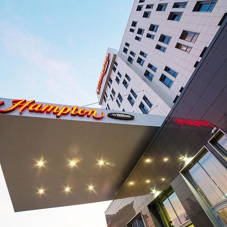 Hampton By Hilton Ufa Hotel Eksteriør billede
