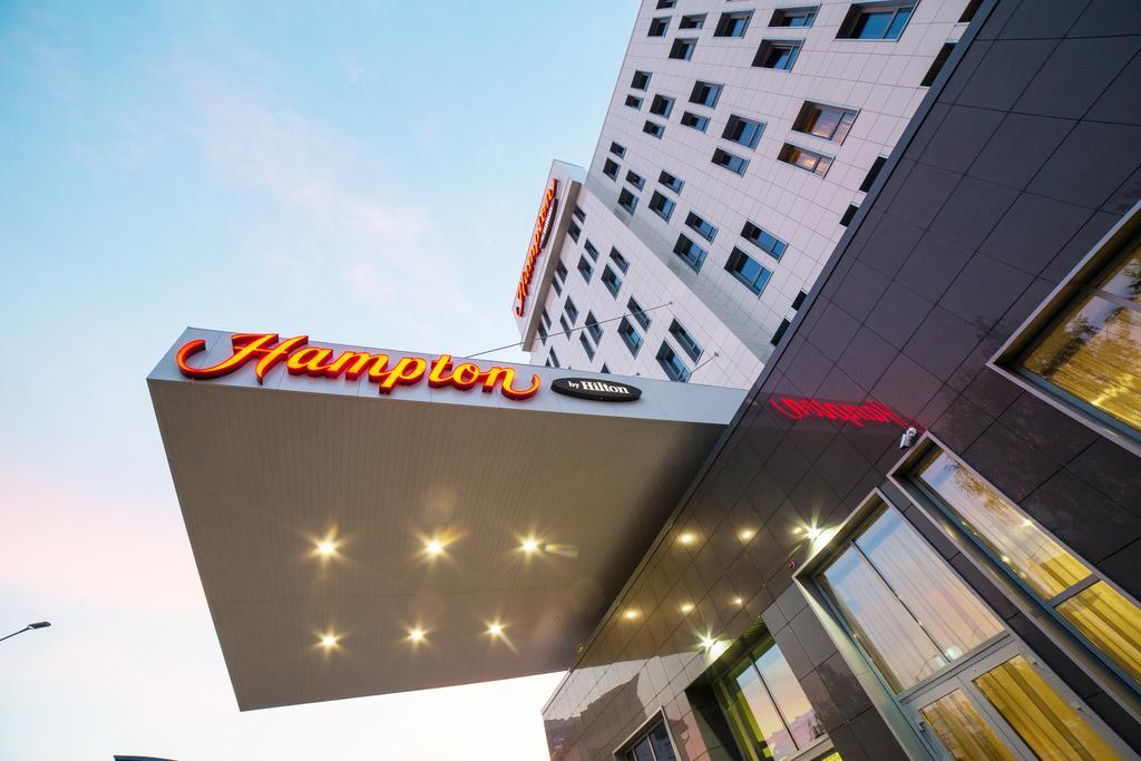 Hampton By Hilton Ufa Hotel Eksteriør billede